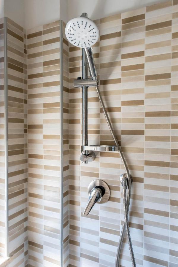 Fix You Apartment Fco Фьюмичино Экстерьер фото